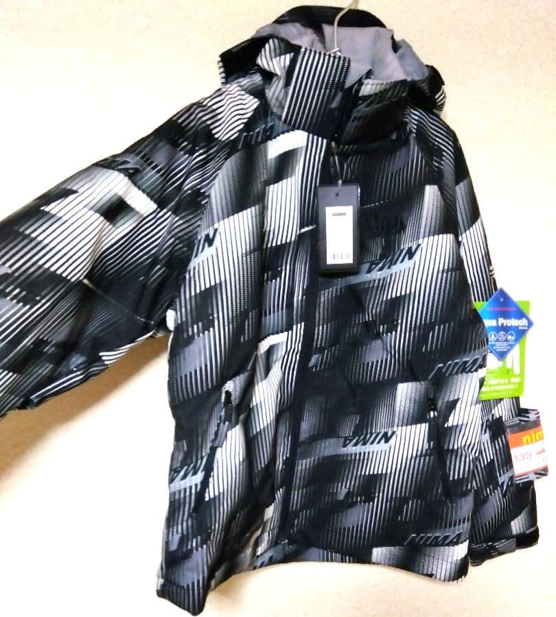 NIMA　スキーウェア　150　　スノボウェア　キッズ　スキーウェア　子供用