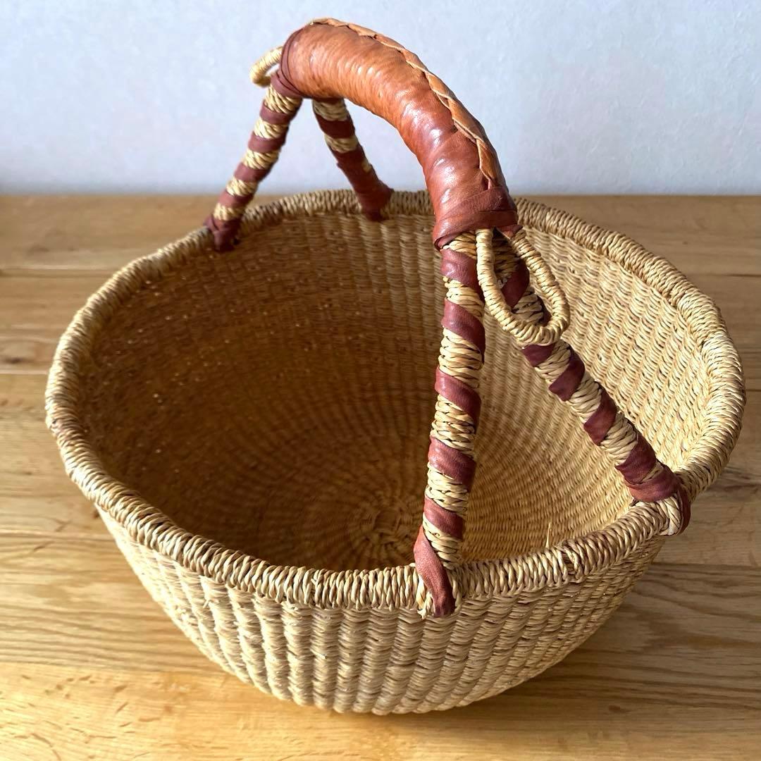 アフリカ　ブルキナファソ　半球型　バスケット