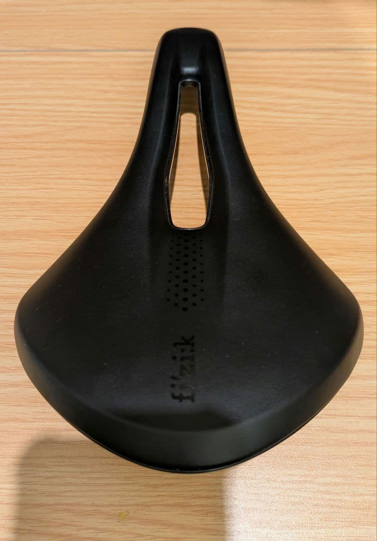 パーツ fizik TEMPO aliante R3 145mm