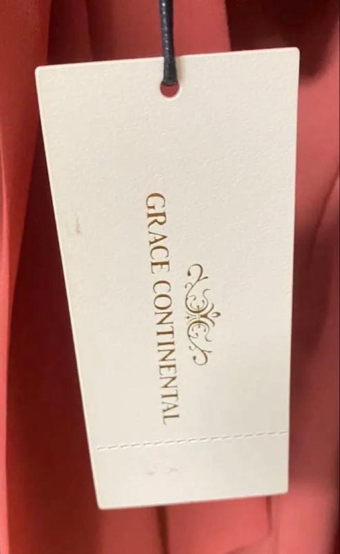 最終お値下げ【新品未使用】グレースコンチネンタル　ゴールドボタン長袖ブラウス