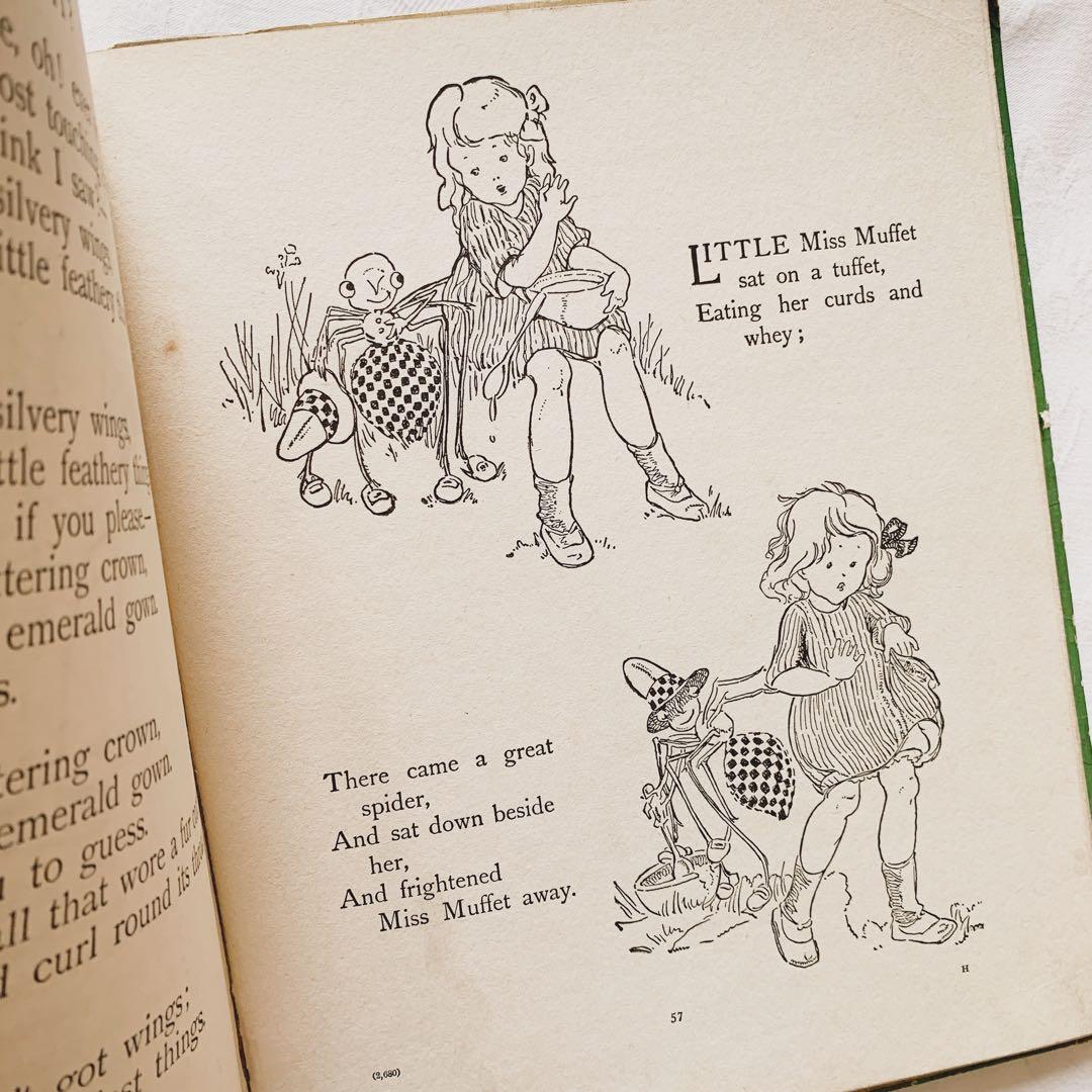 貴重な挿絵と装丁も可愛い꙳⋆英国の古い児童書　ビンテージ古書　洋書　絵本
