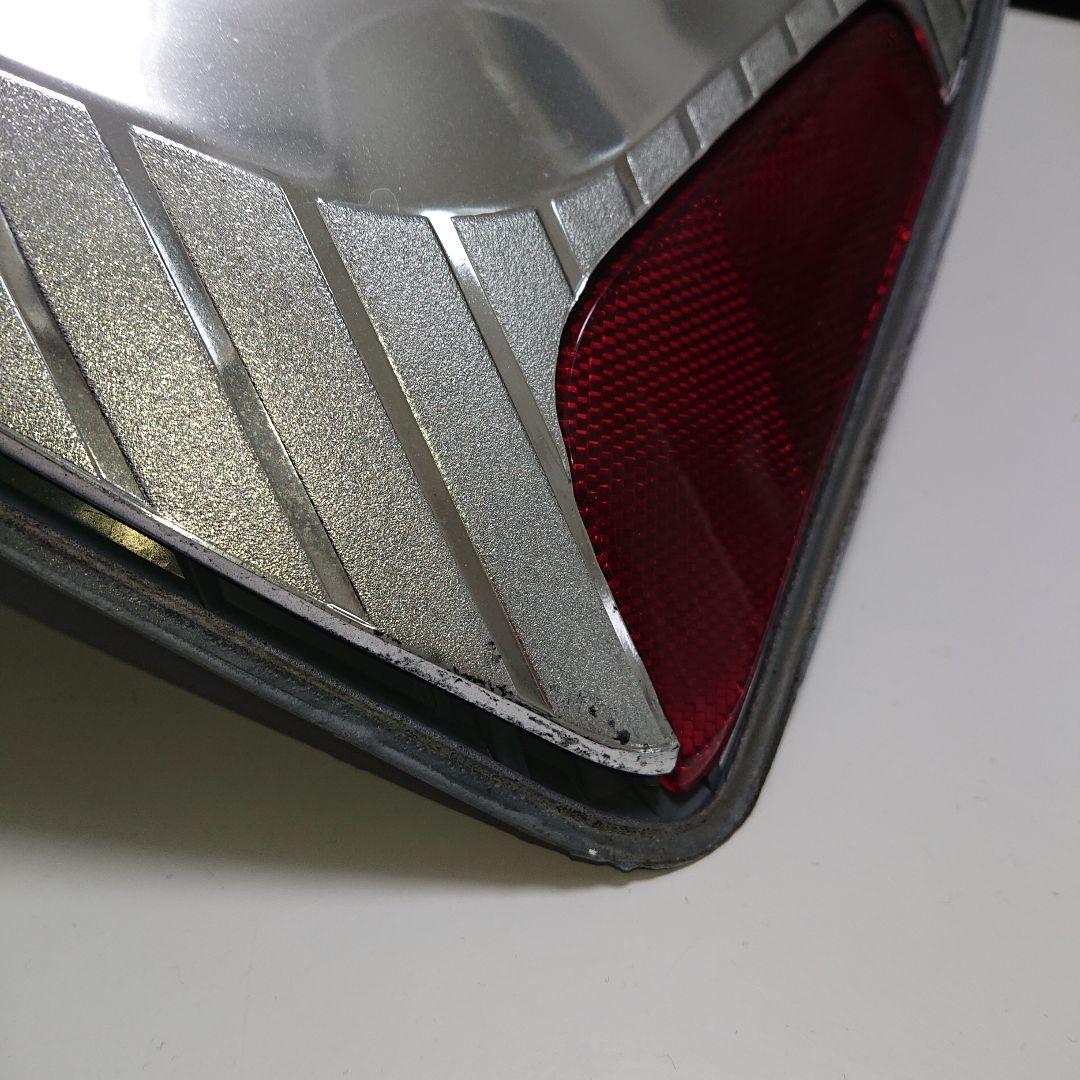 Y*O様 30プリウス US風 加工 後期 テールランプ