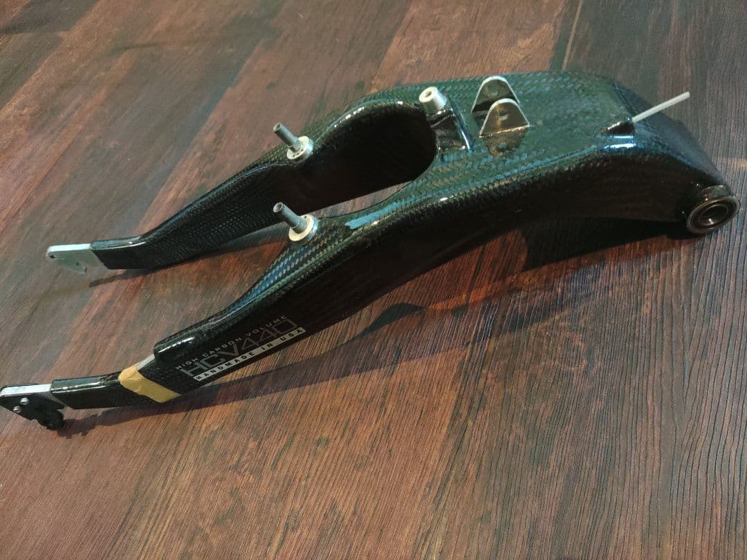 スーパーV オーナーの方へ!! 〓新品未使用〓 カーボンリアスイングアーム