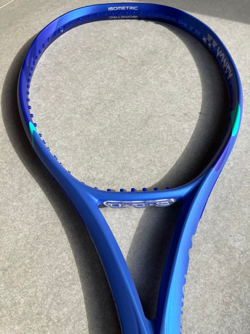 【新品】YONEX EZONE 2025年モデル 100L 285g G0