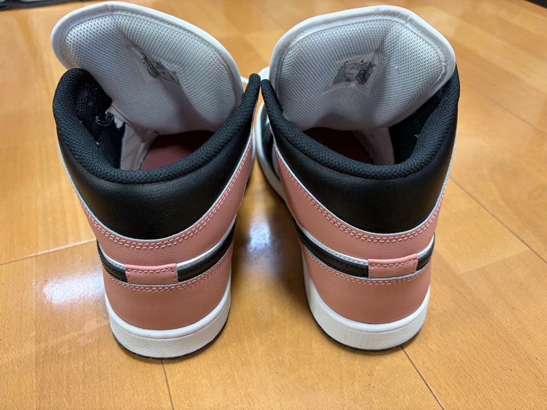 エアジョーダン 1 MID メンズシューズ ホワイト/ブラック/ピンク 27cm