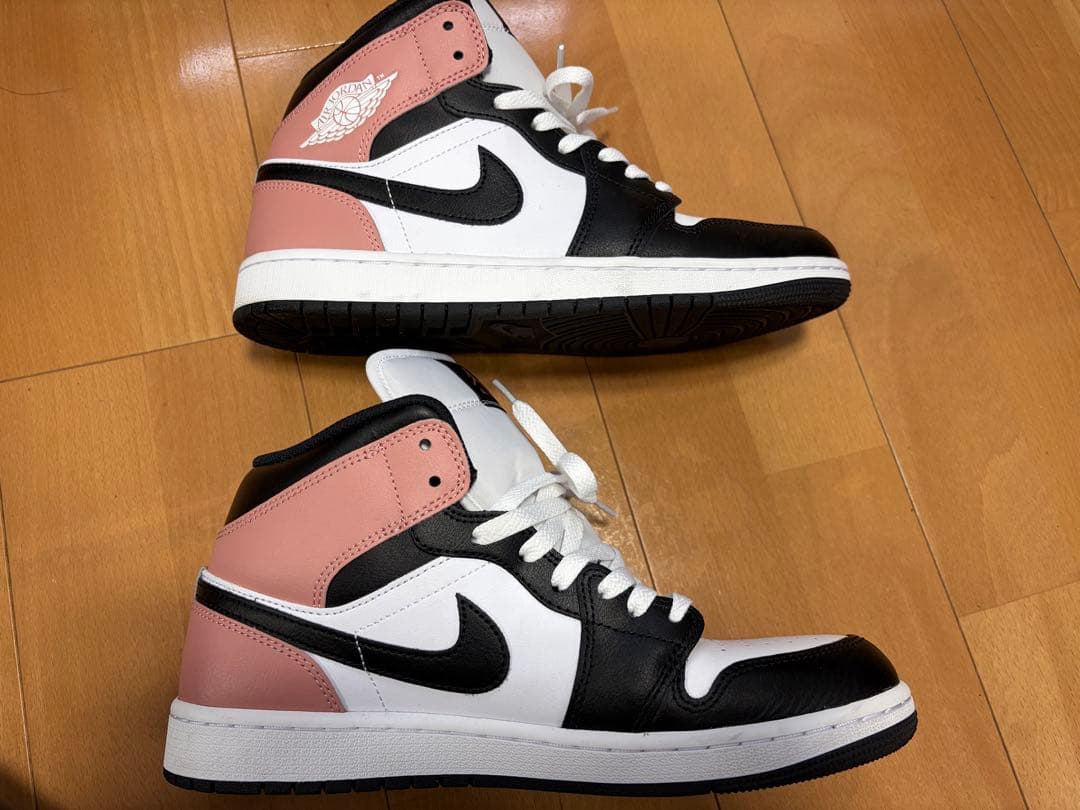 エアジョーダン 1 MID メンズシューズ ホワイト/ブラック/ピンク 27cm