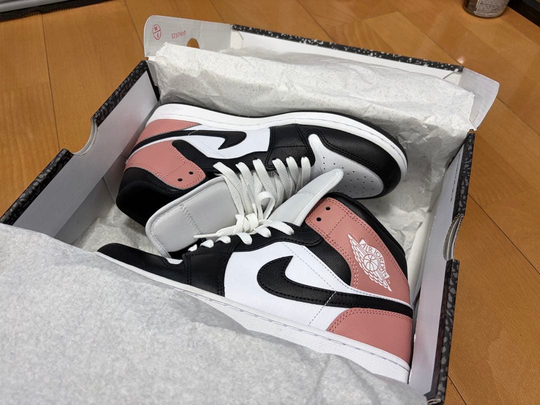 エアジョーダン 1 MID メンズシューズ ホワイト/ブラック/ピンク 27cm