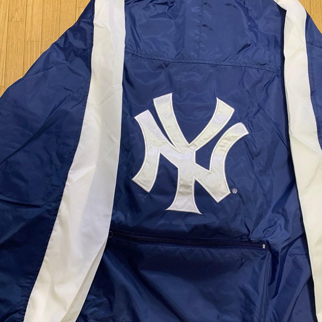 【値下げ】　希少　ヤンキース折りたたみ ウインドブレーカー