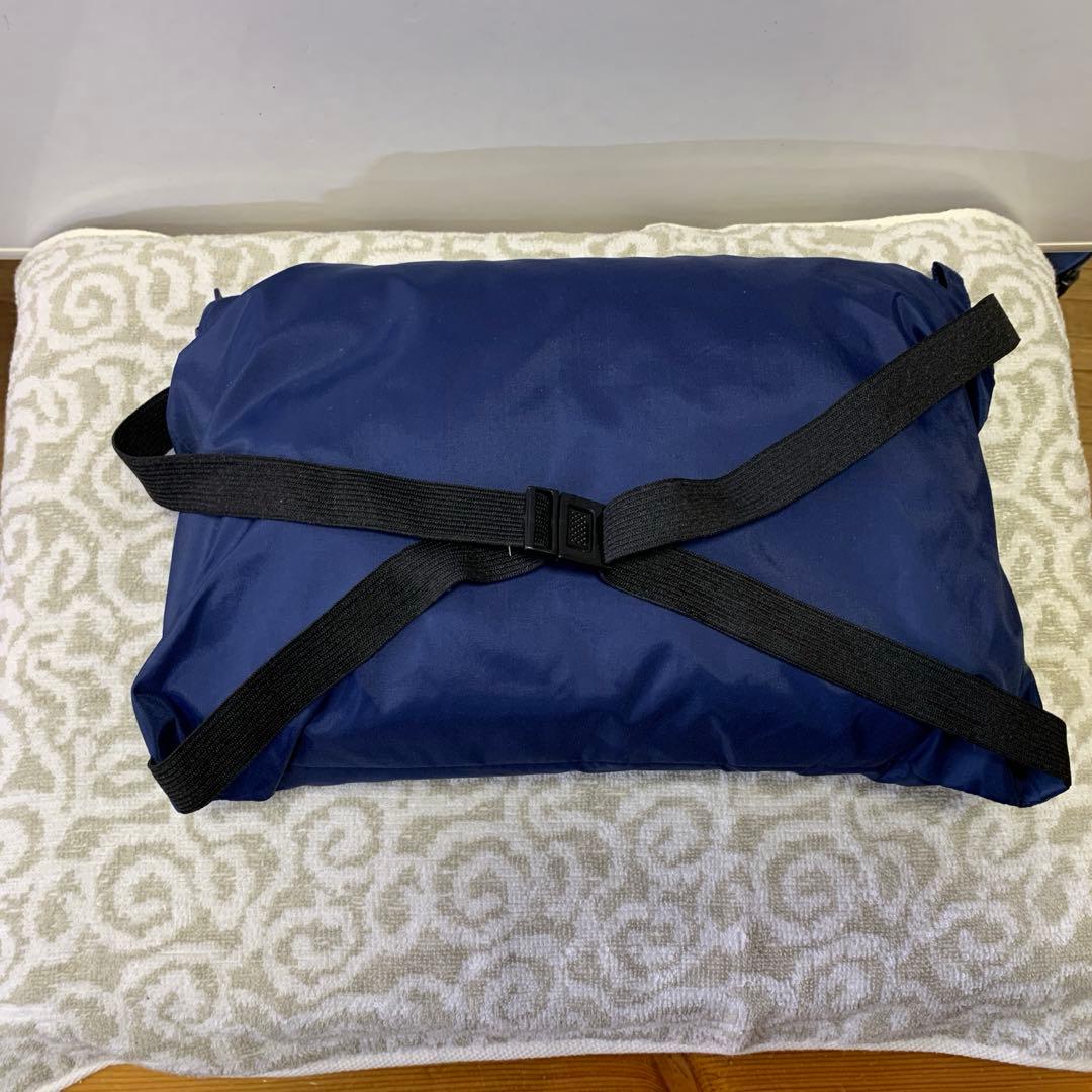 【値下げ】　希少　ヤンキース折りたたみ ウインドブレーカー