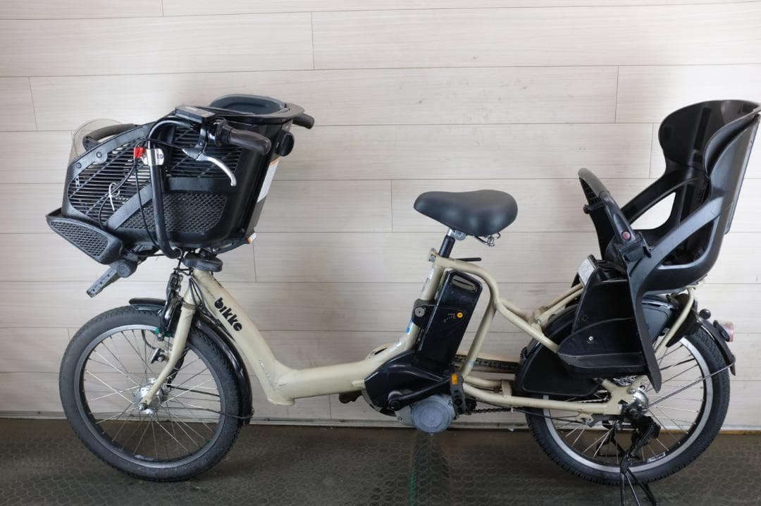 ブリヂストン製　Bikke　　20インチ　3段　8.9Ah（5点灯）充電器あり