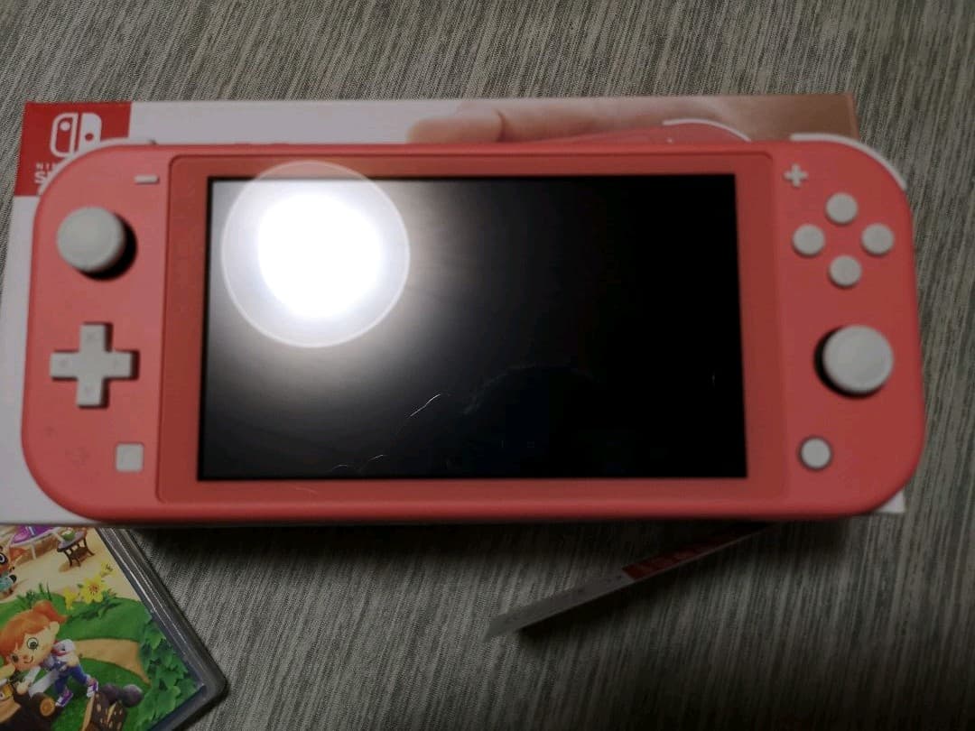 [U☆] スイッチライト コーラル 保証あり ソフト、メモリーカード付き