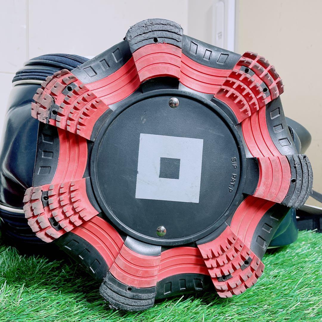 ゴルフ　キャディバッグ　 ONOFF オノフ　9型 B2840