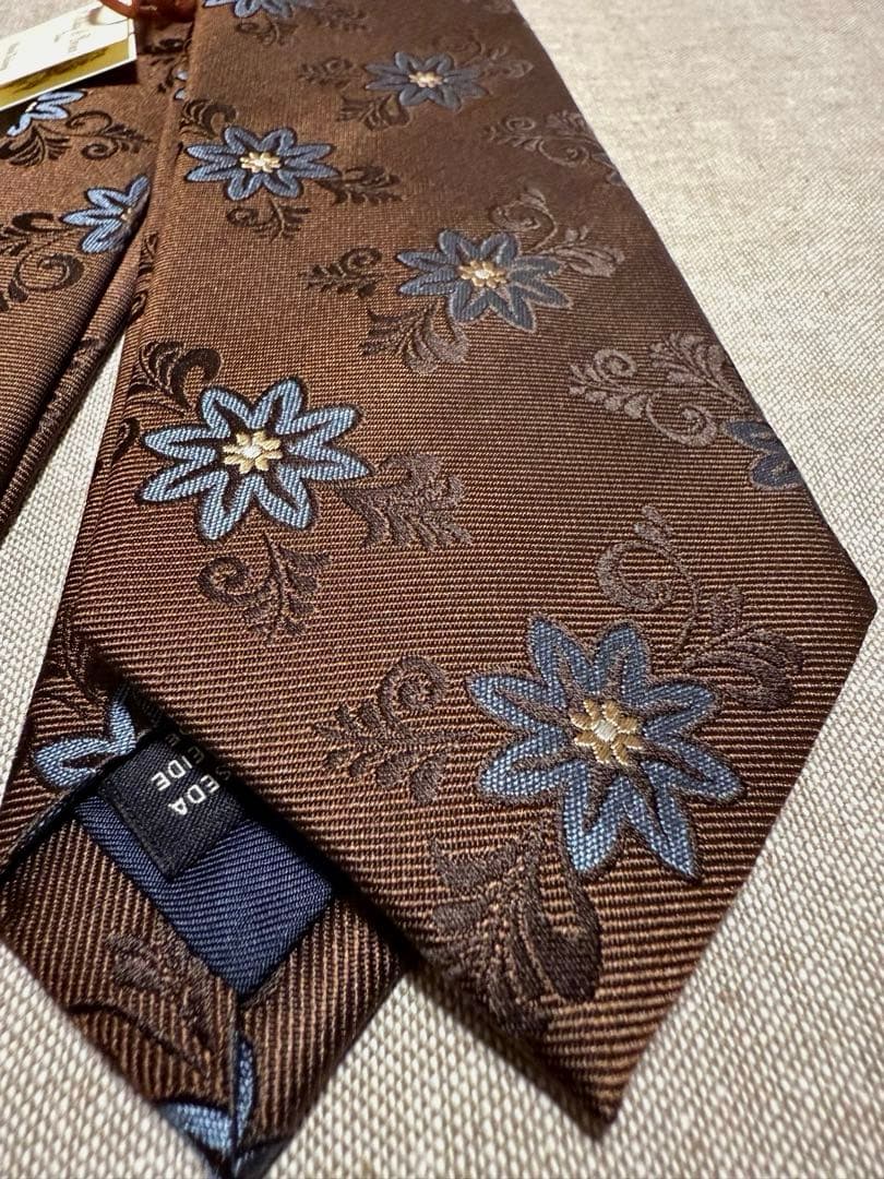 【新品】Holliday & Brown／ジャガード／花柄／フローラル／ブラウン