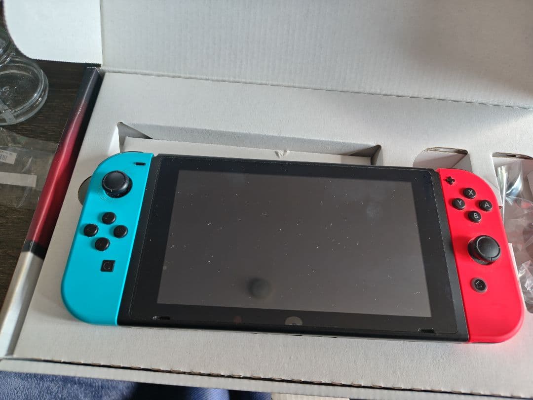 Nintendo Switch ネオンブルー/ネオンレッド 本体