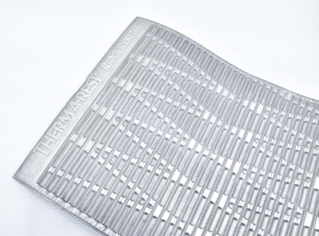 [廃盤] サーマレスト リッジレスト ソーラー R値3.5 キャンプマット