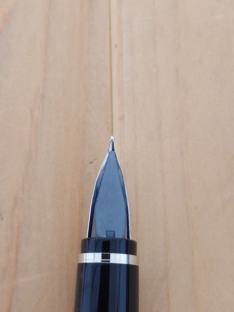 PILOT パイロット 万年筆 エラボー ブラック 軟中字 (金属軸)