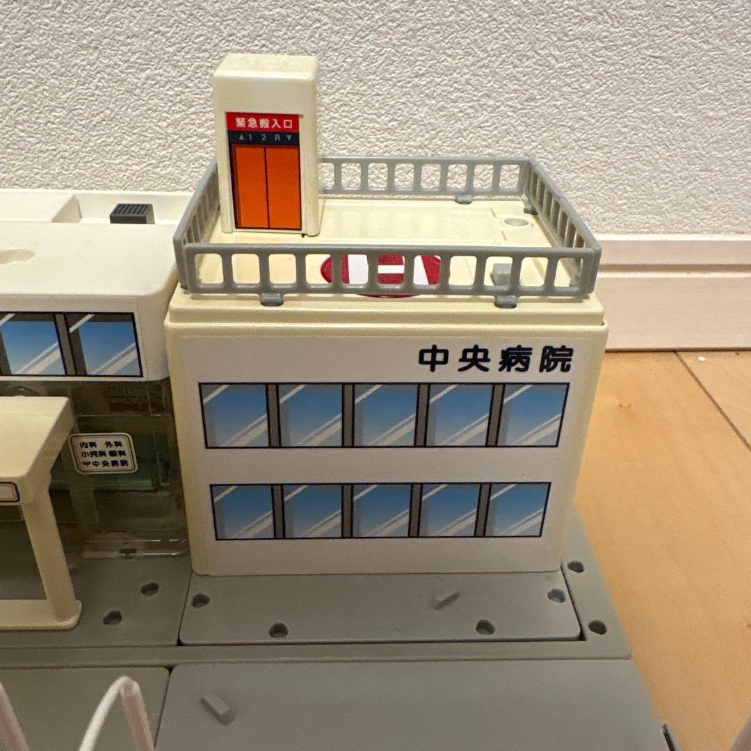 トミカタウン　病院　おまけ付き
