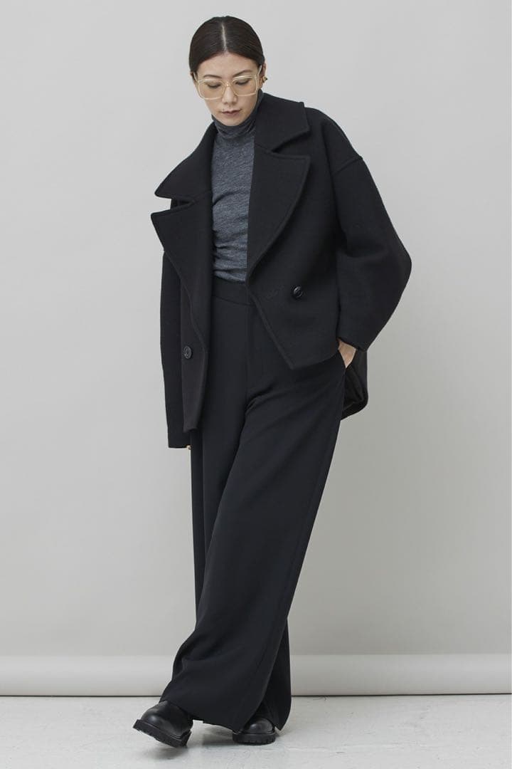 curensology モッサーコクーンコート　ブラック