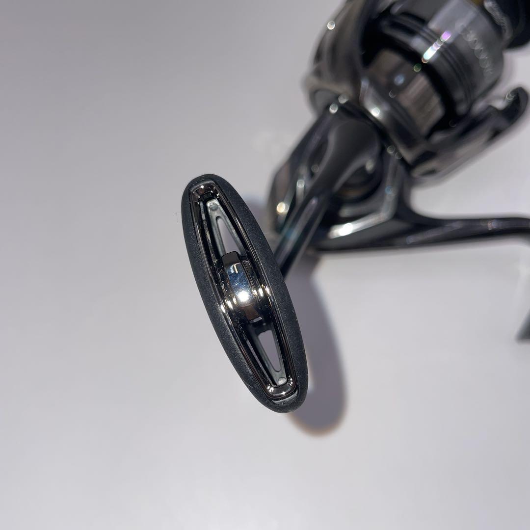 【未使用】シマノ 24 TWIN POWER C3000XG スピニングリール