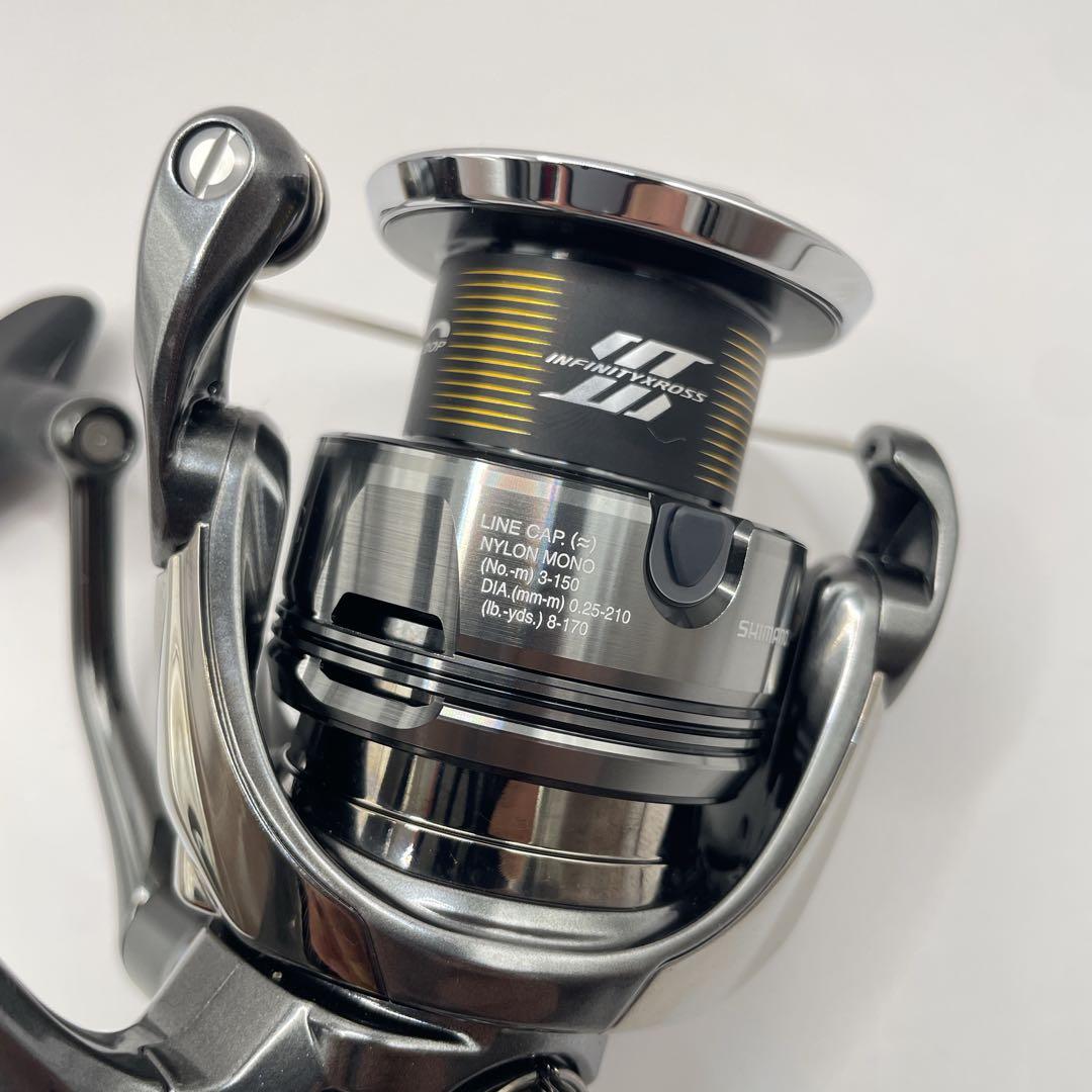 【未使用】シマノ 24 TWIN POWER C3000XG スピニングリール