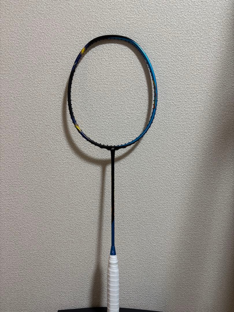 YONEX バドミントンラケット アストロクス77 4U G5（ソフトケース付）