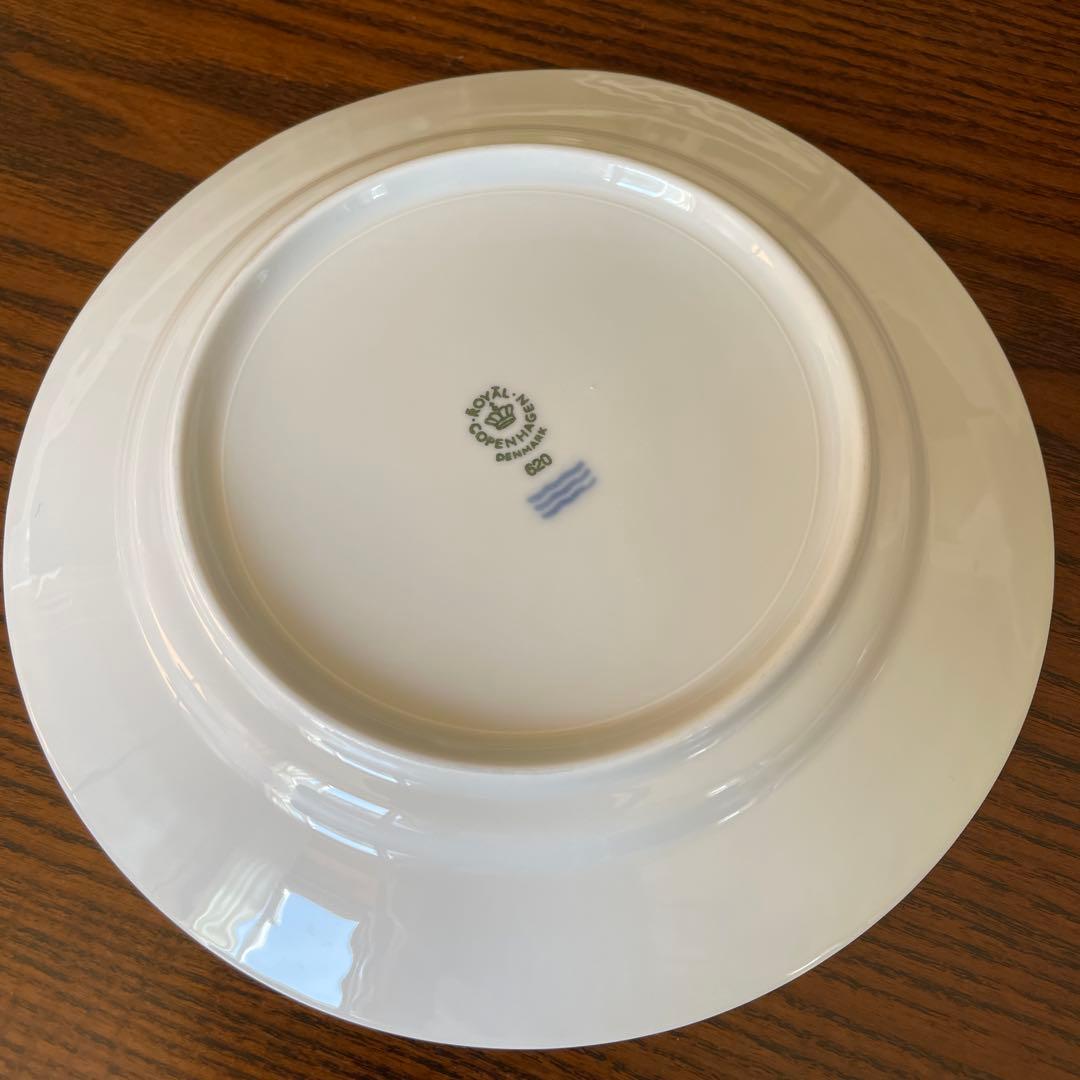 【新品】ロイヤルコペンハーゲン ホワイトフルーテッド フルレース　皿２枚