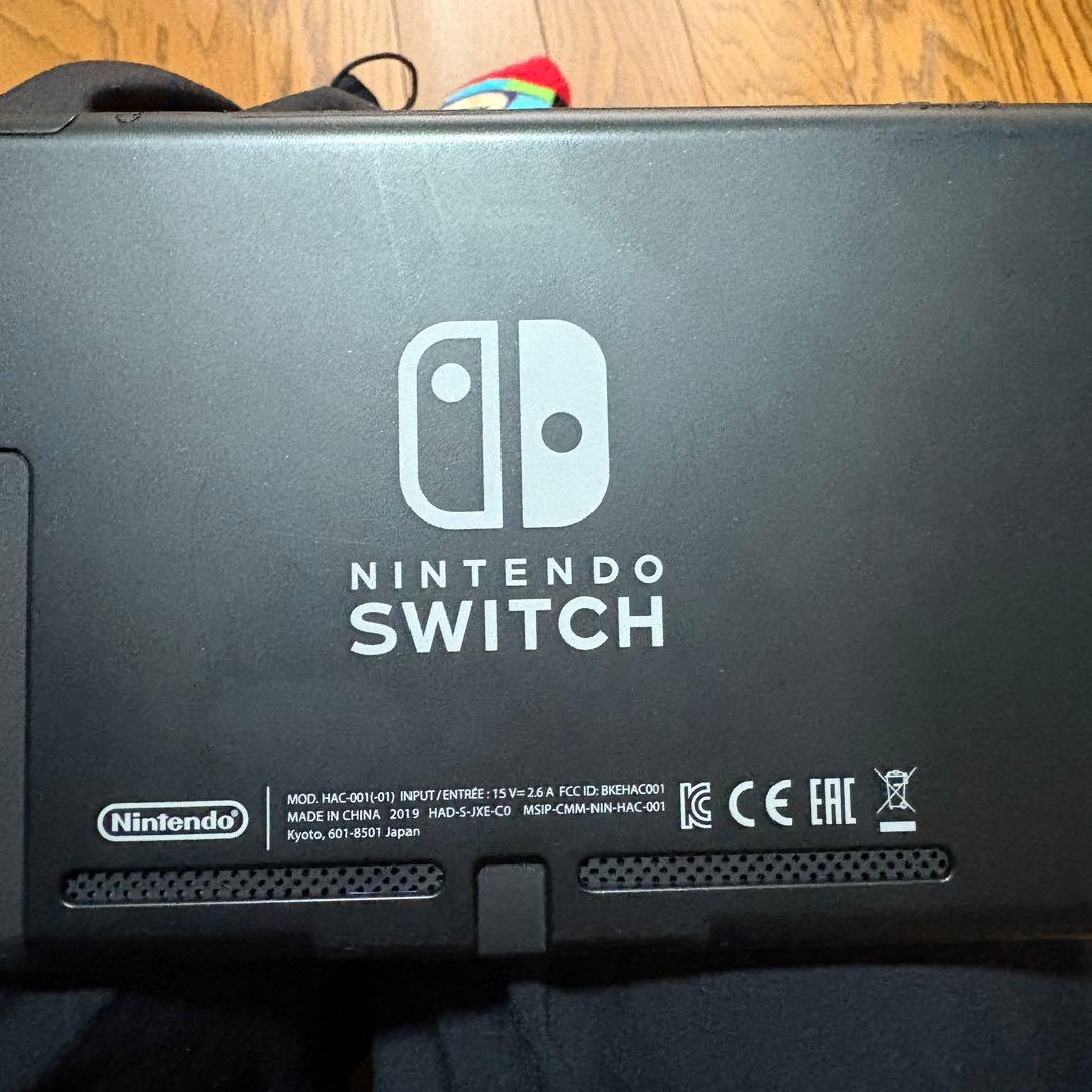 Nintendo Switch 本体　ジョイコン付き