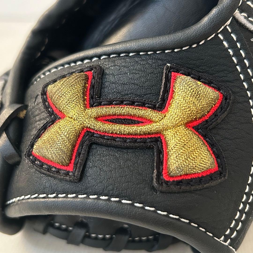 アンダーアーマー少年用軟式グローブ 黒　1301007 新品未使用　保管袋付