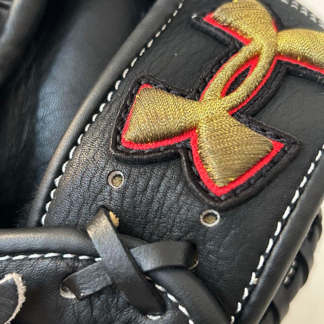 アンダーアーマー少年用軟式グローブ 黒　1301007 新品未使用　保管袋付