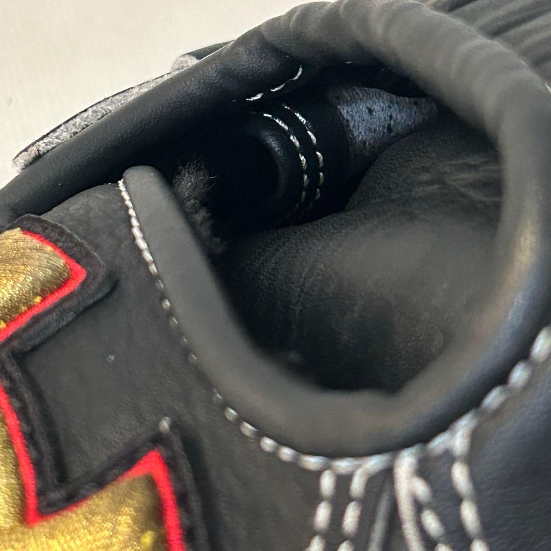 アンダーアーマー少年用軟式グローブ 黒　1301007 新品未使用　保管袋付