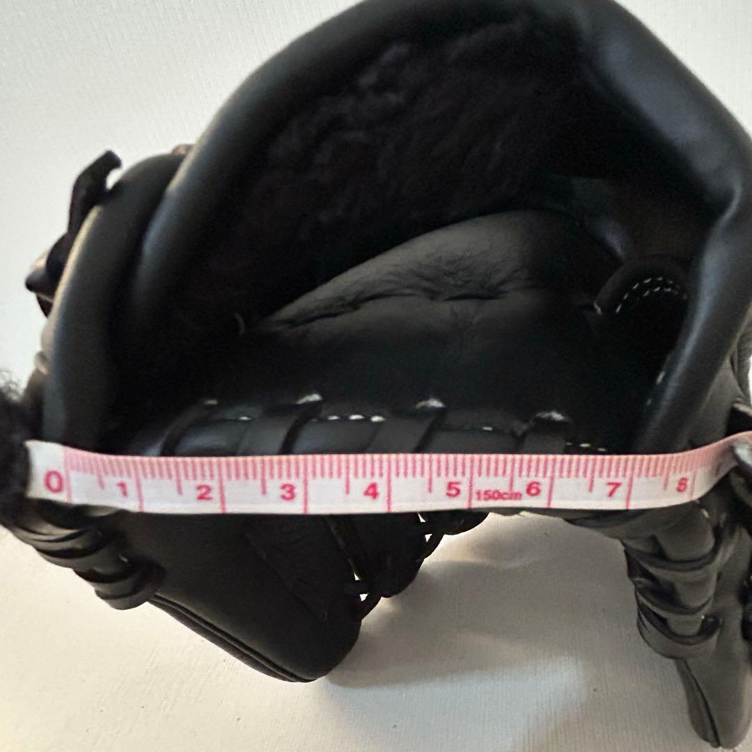 アンダーアーマー少年用軟式グローブ 黒　1301007 新品未使用　保管袋付