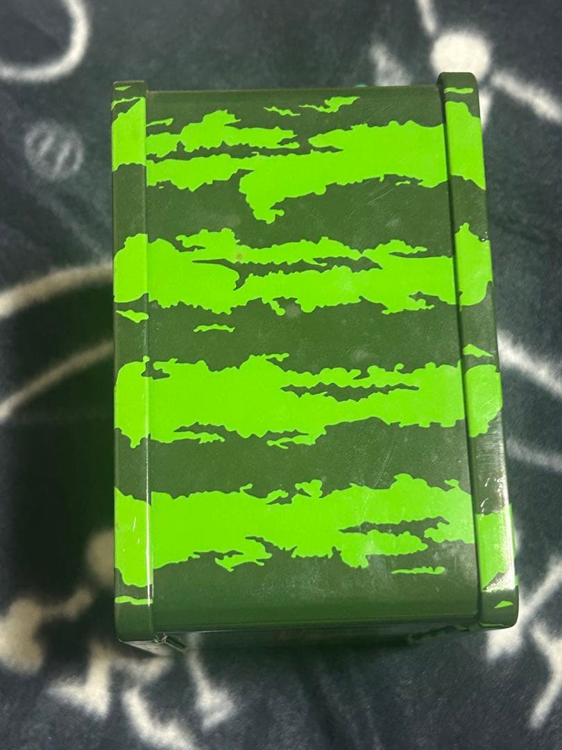 サザンオールスターズ　ベスト４枚組CD SUIKA 缶 オリジナルグッズ付