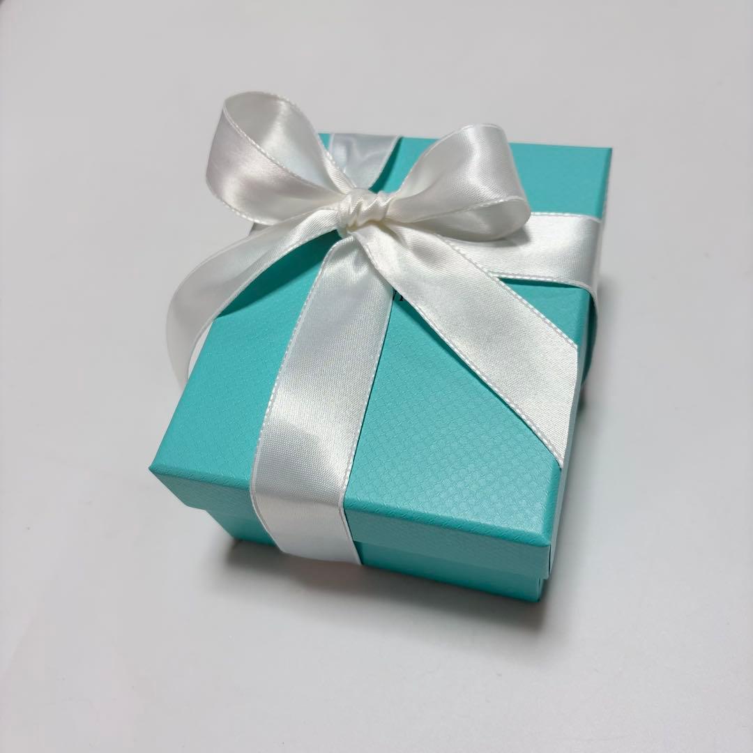 極美品　ティファニー　ネックレスケース　空箱　リボン付き　ブルーボックス