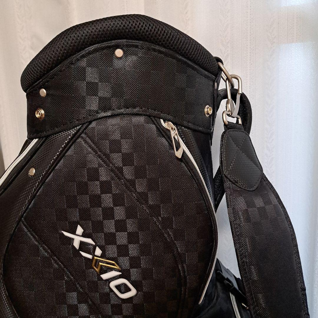 ゼクシオキャディバック、極美品！。9～9.5インチ。フード付き。