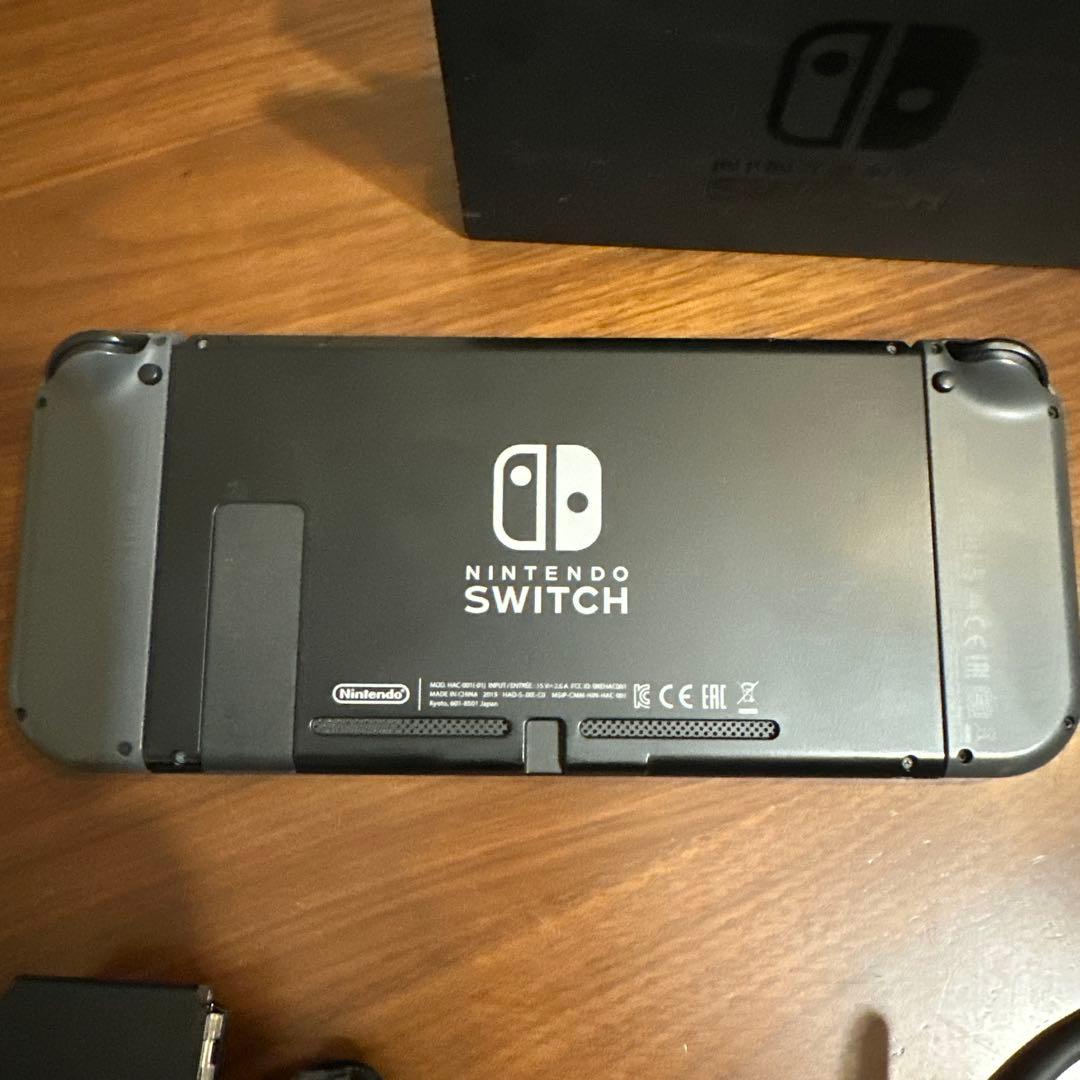 Nintendo Switch 本体＋付属品（2019年モデル）