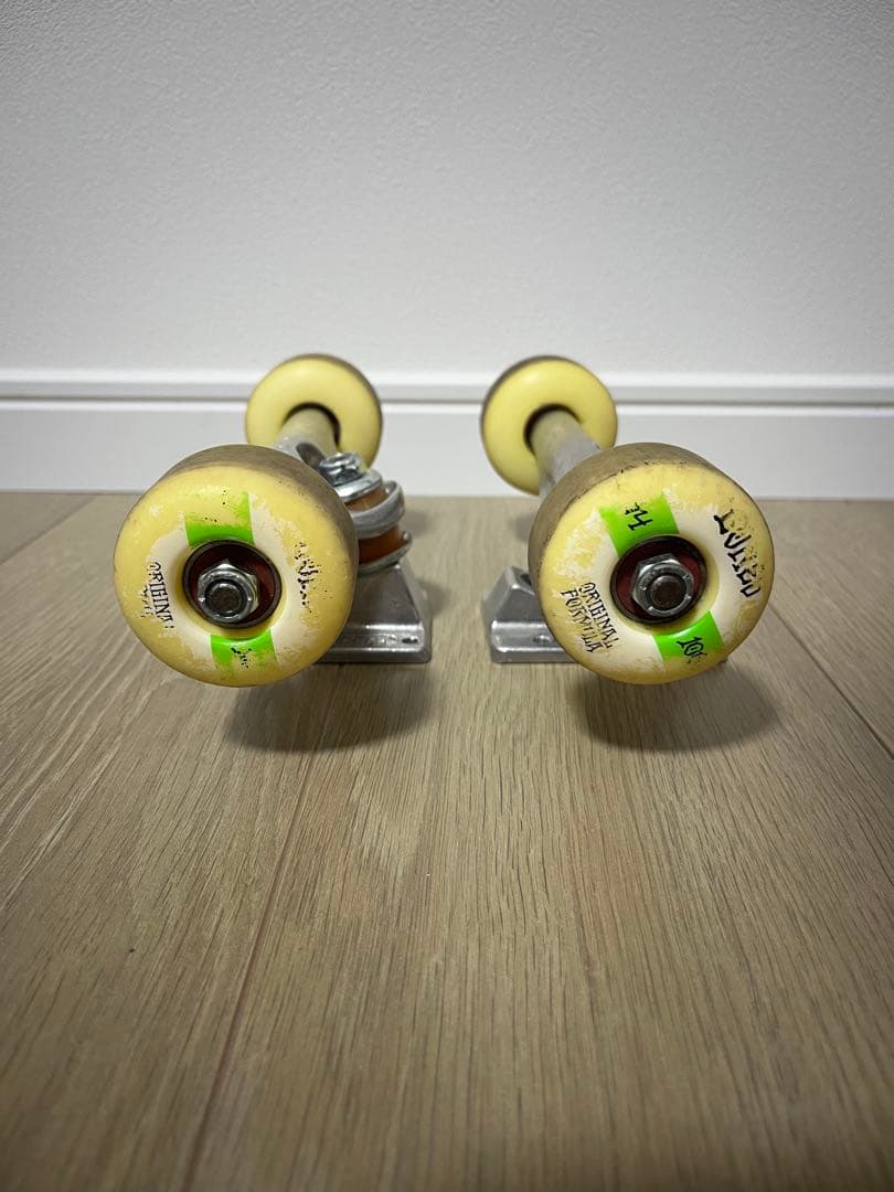 INDEPENDENTトラック BONES ウィール スケボー