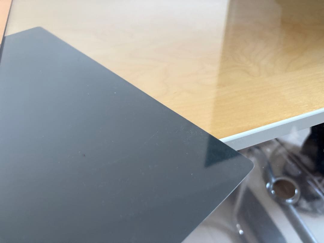 moda en casa FLYING table ガラステーブル コンクリート