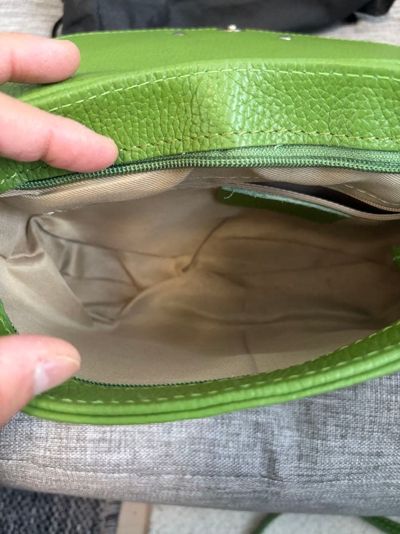 MODO FOURRORE/モードフルーレ　牛革ショルダーバッグ