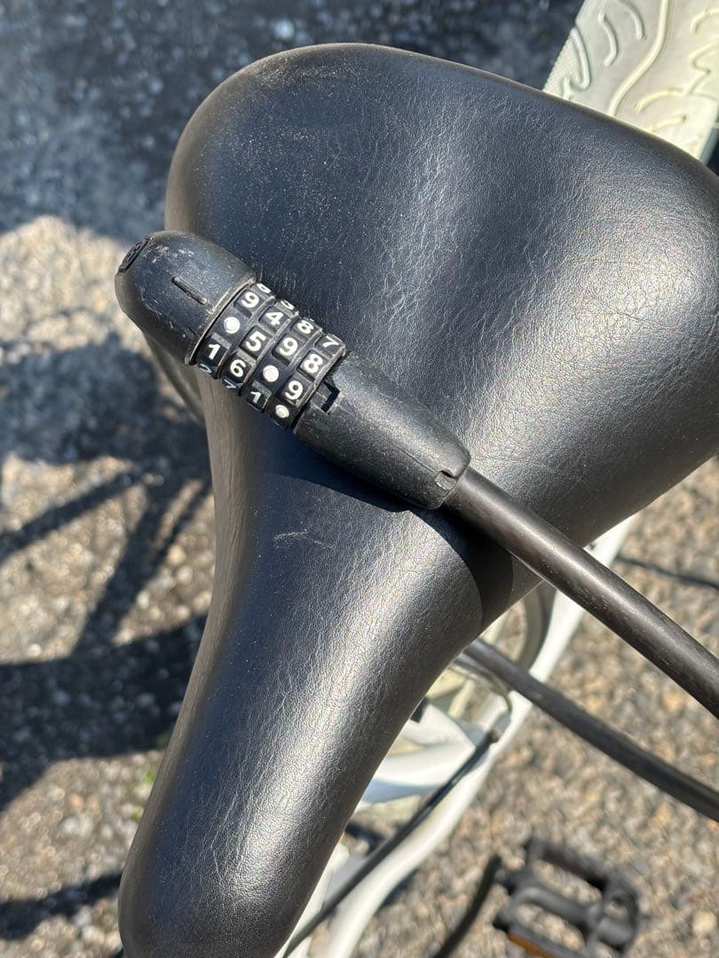 ★バンバリ　ファットバイク ホワイト