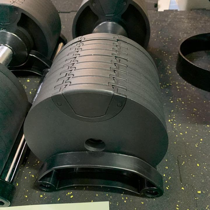 可変式ダンベル　32.5kg 2個　4キロピッチ