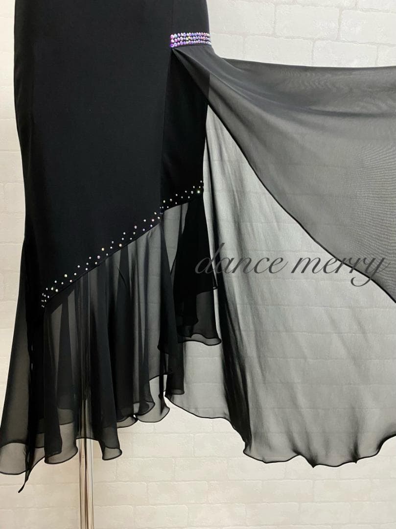 ＊新品　社交ダンス　スカート　黒　ラテン　ルンバ　パーティ　1377　スリット
