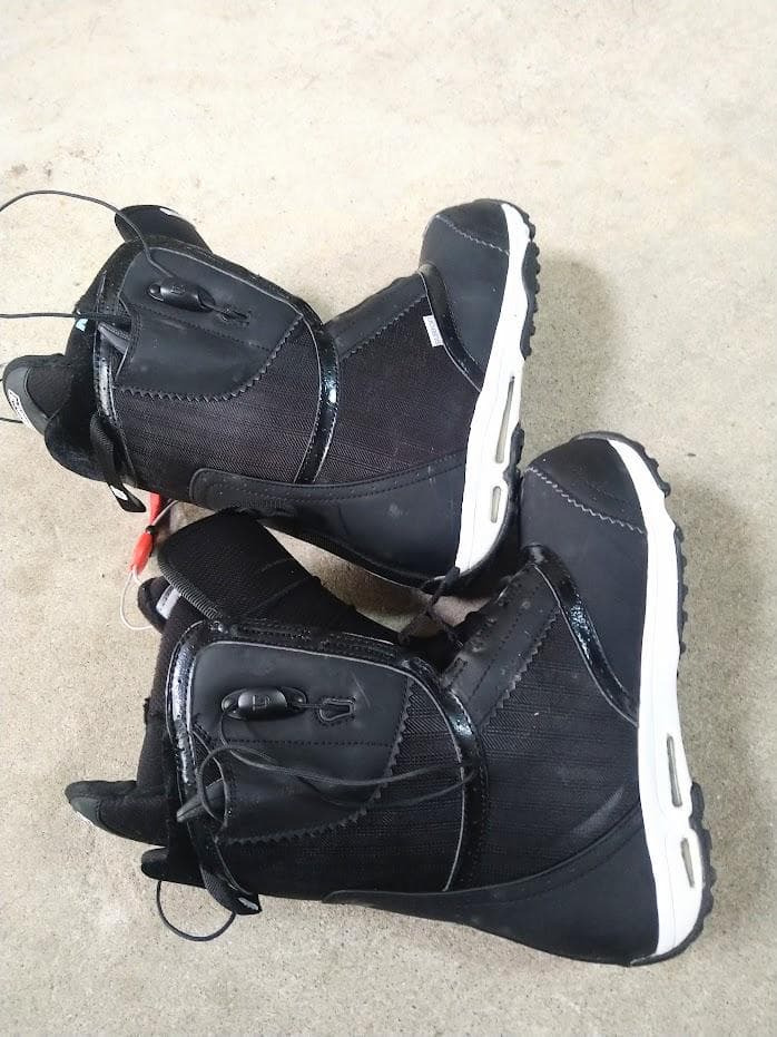 カプリコ！！【美品】スノーボードセット（ビンディング＆ブーツ付き）女性用