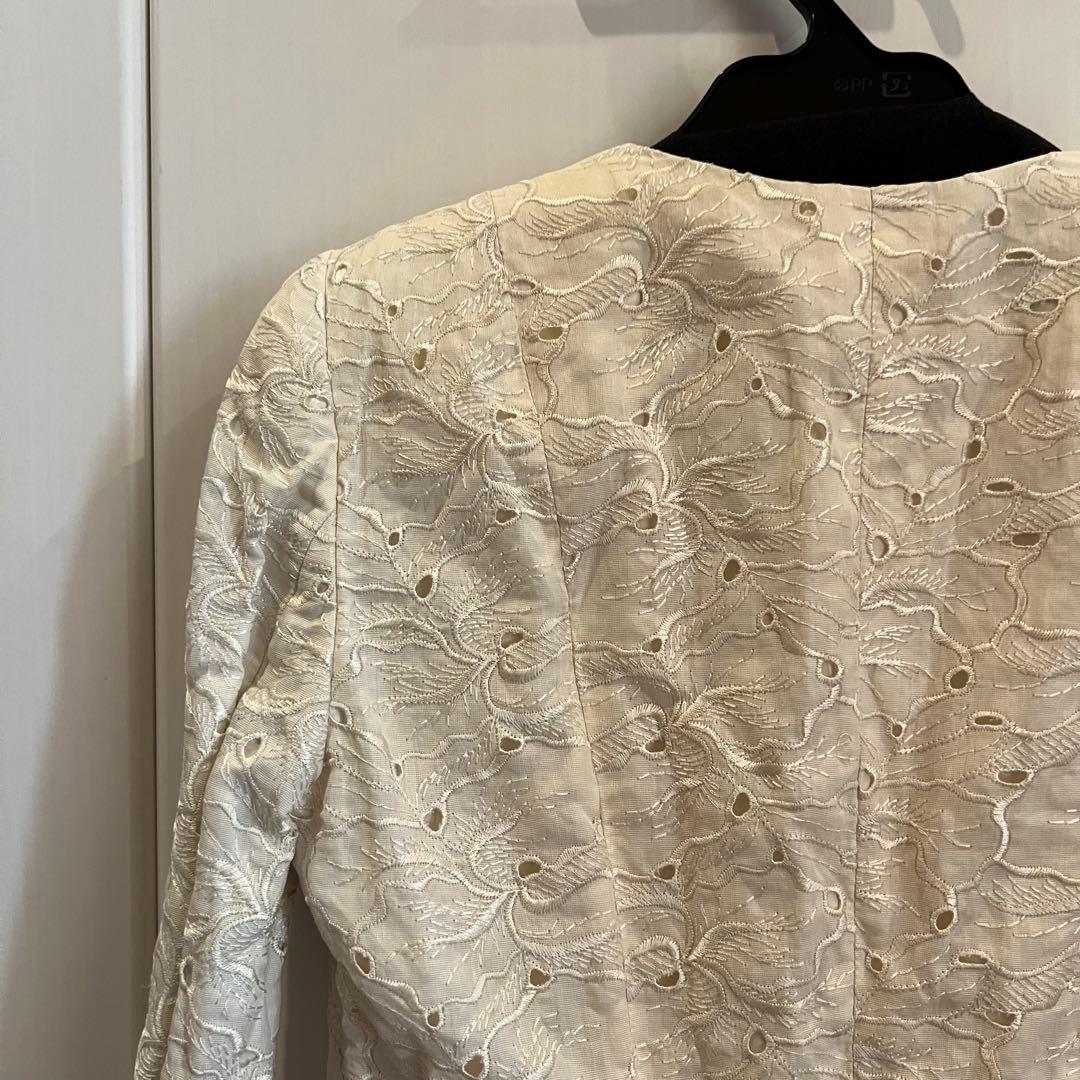 ARMANI COLLEZIONI 花柄　ジャケット　ベージュ　42サイズ