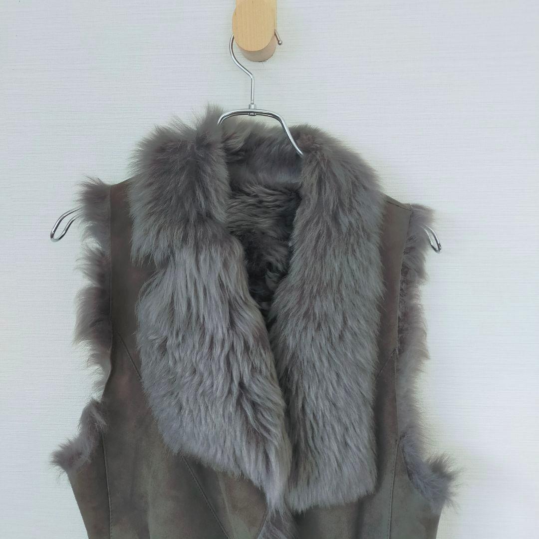 ムートン ファー付きベスト