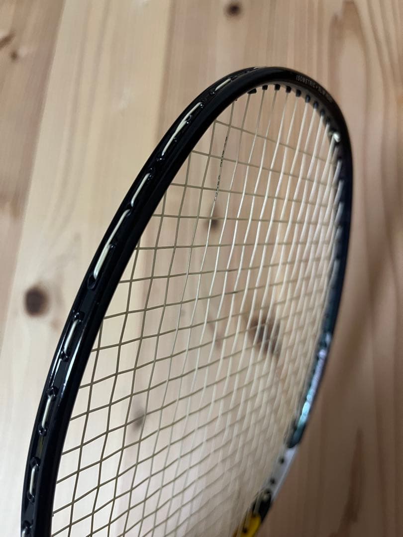 美品YONEX ヨネックスNANOSPEEDナノスピード8000後期廃