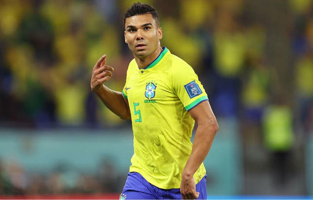 【最終価格】カゼミロ ブラジル代表　カタールワールドカップ　ユニフォーム L