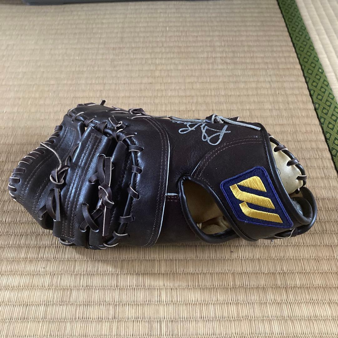 ミズノ/サイン入りダークブラウン/野球グローブ/ファーストミット