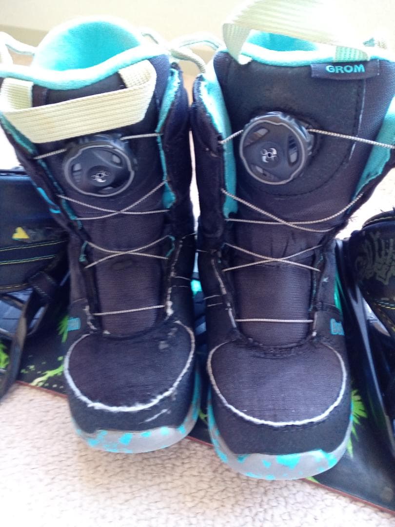 Bolleヘルメット k2turbo90スノーボード バートンGromブーツ付き