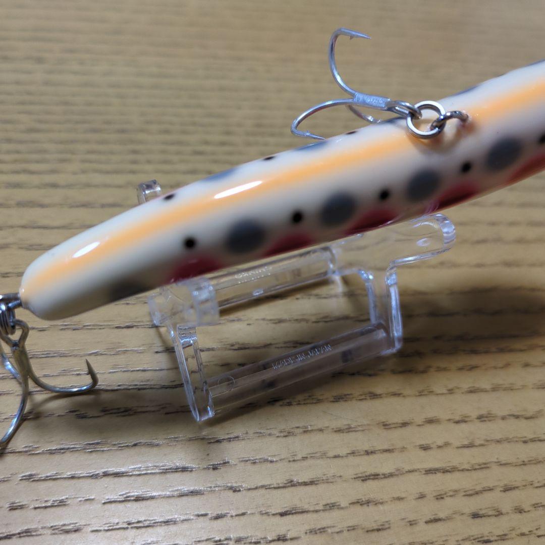 リバースクラフト チョップスリップ115 ペンシル ルアー です。