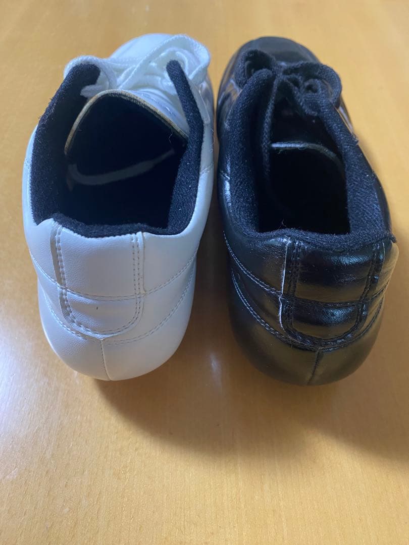 アドラー　ADLER スパイク　26cm 白黒（未使用品）